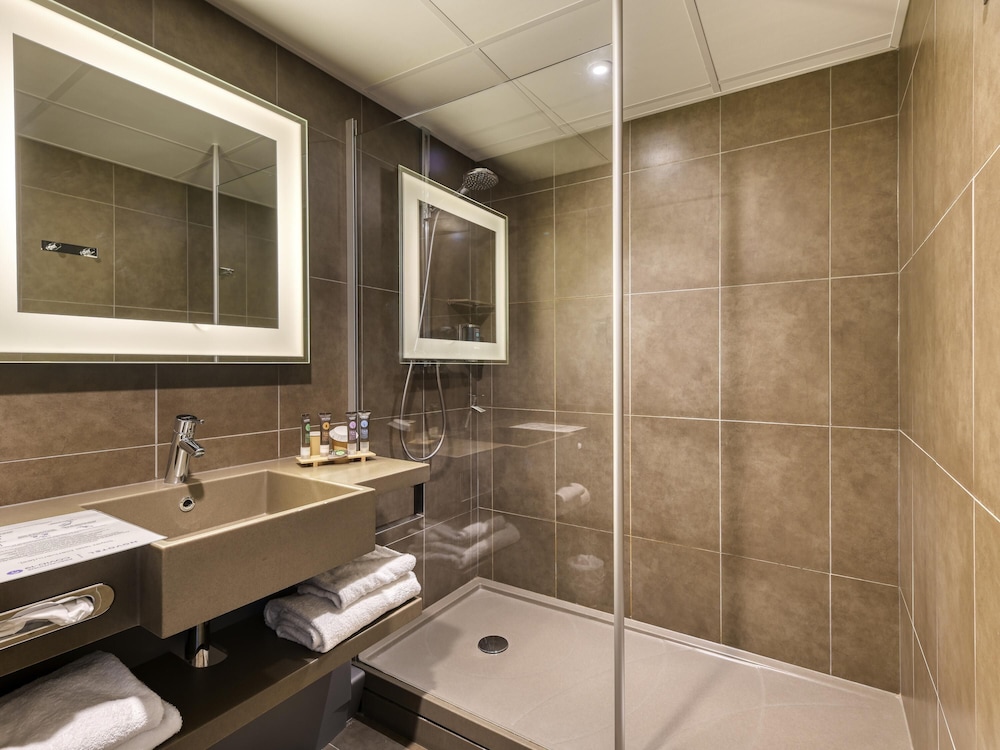 Habitación Ejecutiva con cama doble del hotel Novotel Paris Nord Expo Aulnay. Foto 5