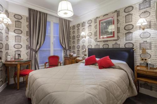 Habitación Doble Estándar del hotel Grand Hotel De L'Univers Saint Germain. Foto 11