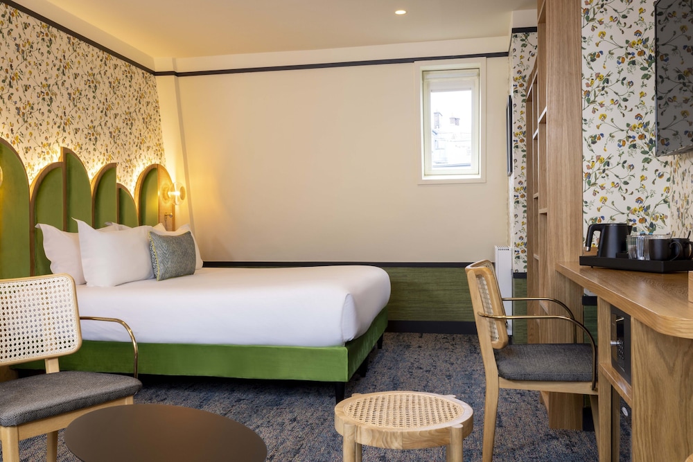 Suite junior del hotel Hôtel Jardin de Cluny. Foto 1