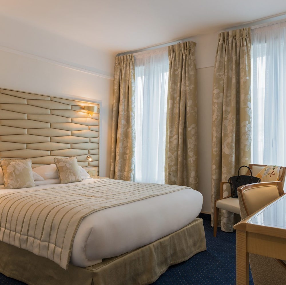 Habitación clásica, 1 cama de matrimonio del hotel ATLANTIC. Foto 1