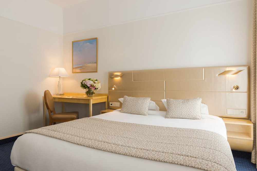 Habitación clásica, 1 cama de matrimonio del hotel ATLANTIC. Foto 4