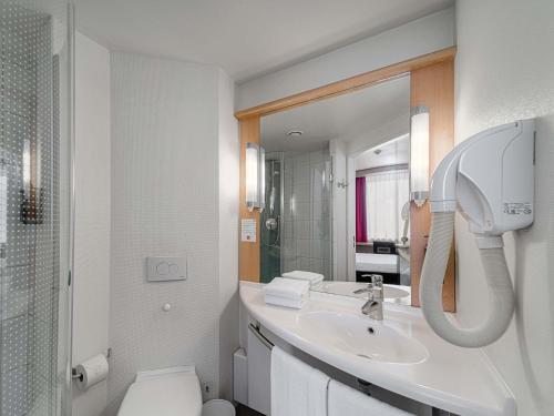 Habitación Doble del hotel Ibis Krakow Stare Miasto. Foto 8