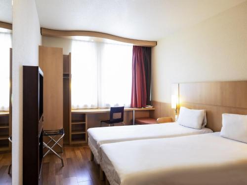 Habitación Doble - 2 camas del hotel Ibis Krakow Stare Miasto. Foto 4
