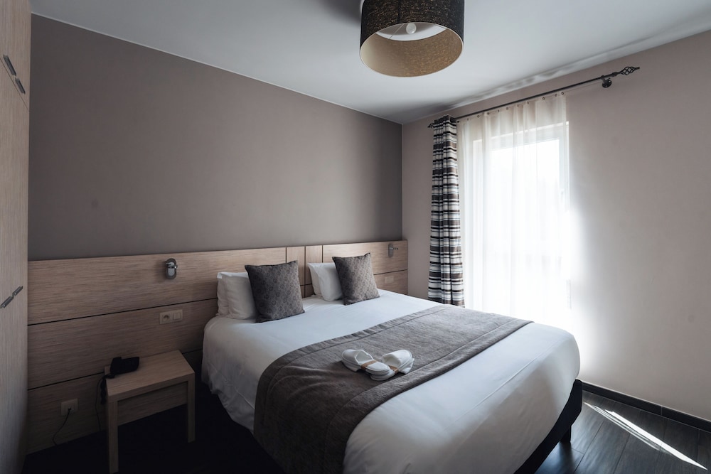 Habitación Superior con 1 cama king - size del hotel Ibis Styles Charleroi Airport Aero 44