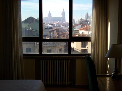 Habitación con vistas a la ciudad - 2 camas del hotel Condal. Foto 5