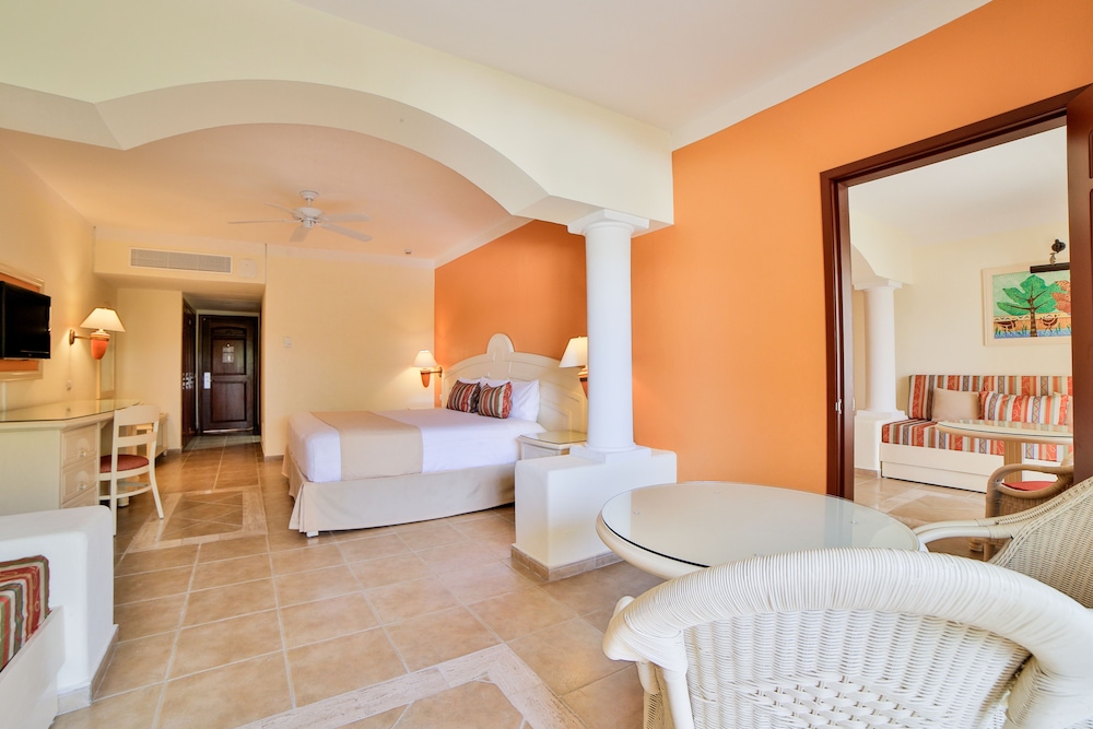 Junior suite Vista Jardín Superior Normal del hotel Bahia Principe Grand Coba - All Inclusive. Foto 2