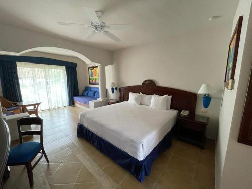 Suite Junior del hotel Bahia Principe Grand Tulum - All Inclusive. Foto 2