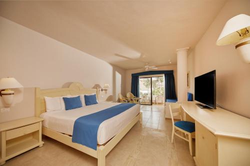 Suite Junior del hotel Bahia Principe Grand Tulum - All Inclusive. Foto 4