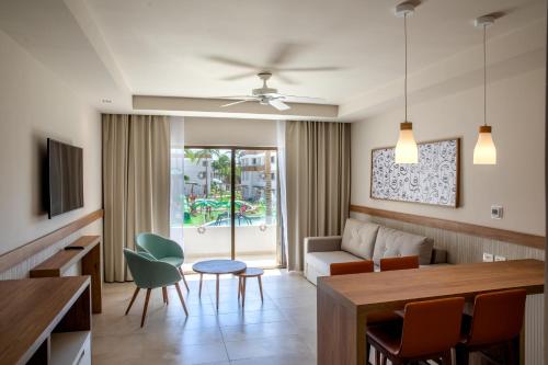 Suite de 2 dormitorios del hotel Bahia Principe Grand Tulum - All Inclusive. Foto 2