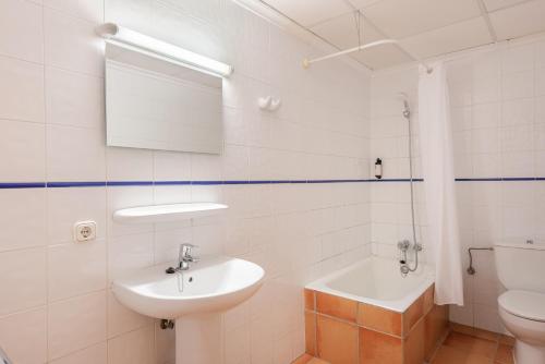 Habitación Doble - 2 camas del hotel Hospedería Santuari de Lluc. Foto 3