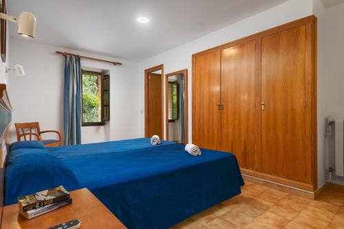 Habitación Doble Económica del hotel Hospedería Santuari de Lluc. Foto 1