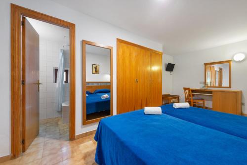 Habitación Doble Económica del hotel Hospedería Santuari de Lluc. Foto 2