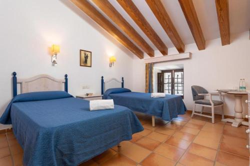 Habitación Doble Estándar del hotel Hospedería Santuari de Lluc