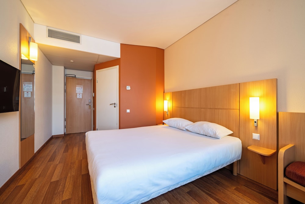 Habitación doble para 1 o 2 personas del hotel Ibis Kaunas Centre. Foto 1