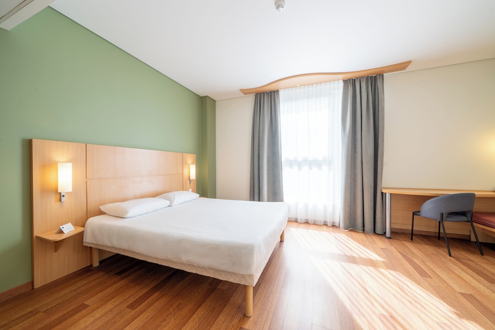 Habitación doble para 1 o 2 personas del hotel Ibis Kaunas Centre. Foto 3