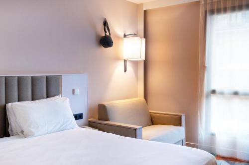 Habitación Doble Clásica del hotel Mercure Amiens Cathedrale. Foto 10