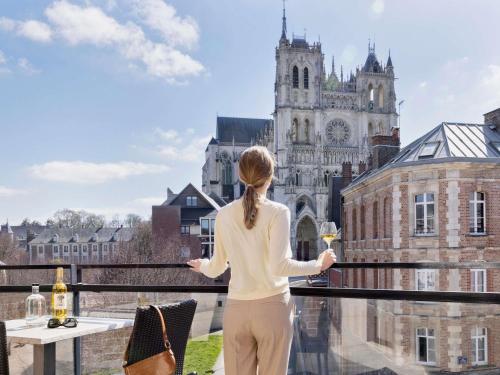 Suite con vistas del hotel Mercure Amiens Cathedrale. Foto 1