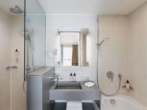 Suite con vistas del hotel Mercure Amiens Cathedrale. Foto 7