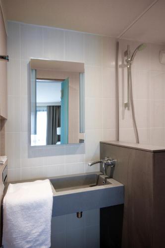 Habitación Doble Privilege con vistas del hotel Mercure Amiens Cathedrale. Foto 11