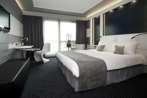 Habitación Doble Superior del hotel Mercure Plaza Biel. Foto 8