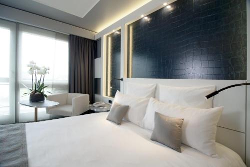 Habitación Doble Superior del hotel Mercure Plaza Biel. Foto 9