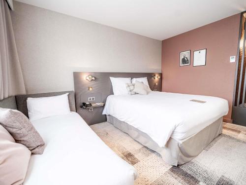 Habitación Doble Superior con sofá cama del hotel Mercure Bordeaux Lac