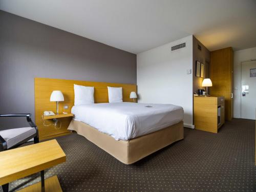 Habitación Doble Estándar del hotel Mercure Bordeaux Lac. Foto 6
