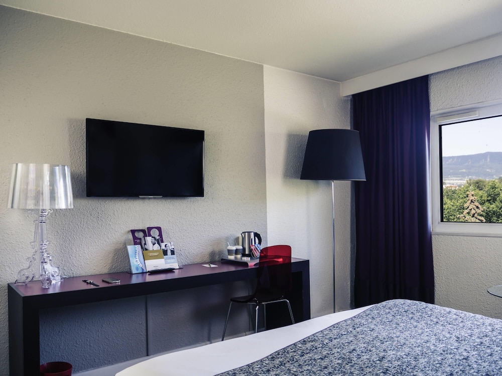 Habitación Classic con dos camas individuales del hotel Mercure Annemasse Porte De Genève. Foto 1
