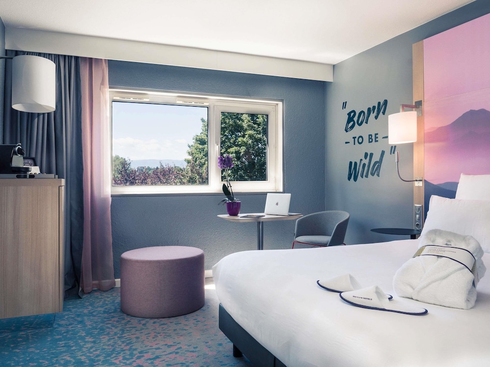 Habitación Privilege - Una cama doble del hotel Mercure Annemasse Porte De Genève. Foto 4