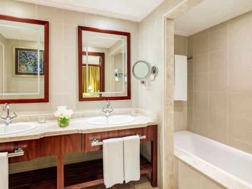 Suite Real del hotel Mövenpick and Residence Hajar Tower Makkah. Foto 3