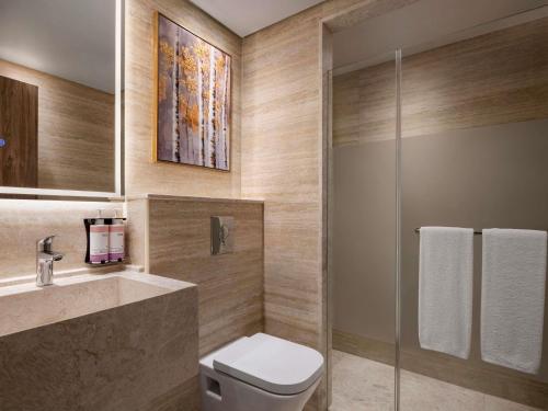 Habitación Superior con vistas a la ciudad del hotel Mövenpick and Residence Hajar Tower Makkah. Foto 5
