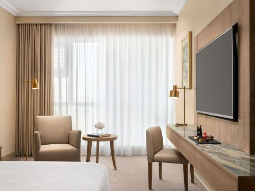 Habitación Individual Superior con Vistas a la Ciudad del hotel Mövenpick and Residence Hajar Tower Makkah. Foto 6