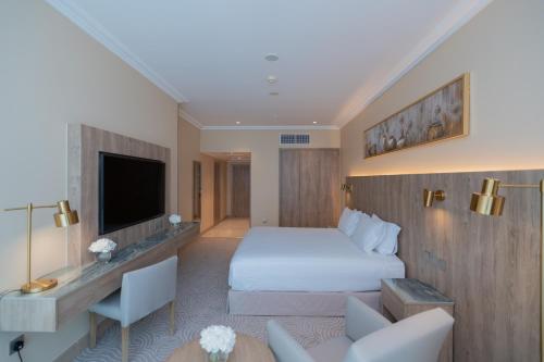 Superior Single Room with Partial Kaaba View del hotel Mövenpick and Residence Hajar Tower Makkah