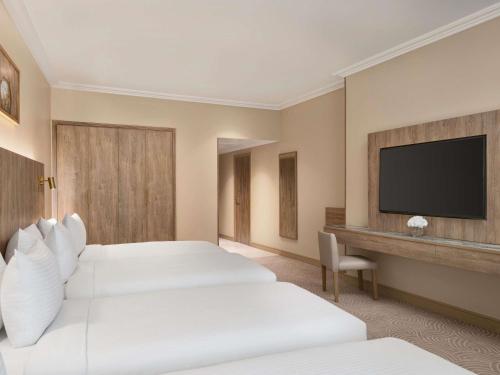 Superior Single Room with Partial Kaaba View del hotel Mövenpick and Residence Hajar Tower Makkah. Foto 6