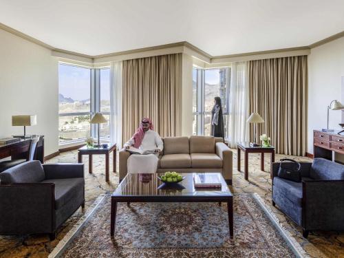 Suite Real del hotel Mövenpick and Residence Hajar Tower Makkah. Foto 7