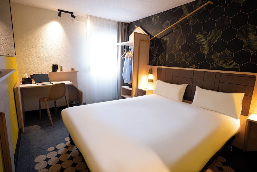 Habitación Estándar con cama doble del hotel Ibis Styles Strasbourg Nord Palais des Congrès. Foto 1