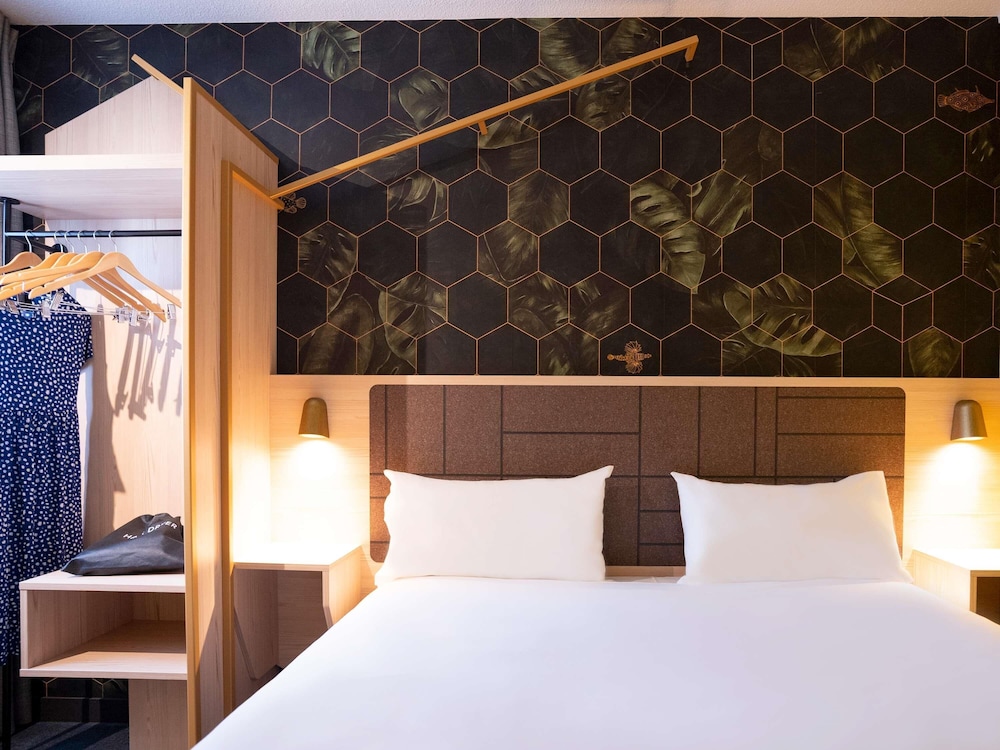 Habitación Estándar con cama doble del hotel Ibis Styles Strasbourg Nord Palais des Congrès. Foto 3