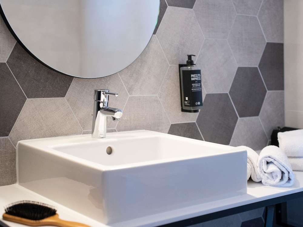 Habitación estándar con 2 camas individuales del hotel Ibis Styles Strasbourg Nord Palais des Congrès. Foto 5