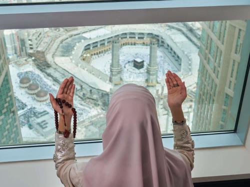 Signature Twin Room Kaaba del hotel Fairmont Makkah Clock Royal Tower. Foto 3