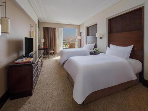 Suite Executive Fairmont Gold con vistas a la ciudad del hotel Fairmont Makkah Clock Royal Tower. Foto 1