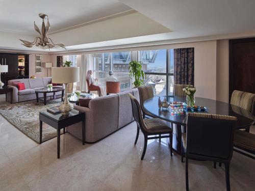 Two - Bedroom Suite Haram del hotel Fairmont Makkah Clock Royal Tower. Foto 3