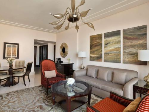 Junior King Suite Kaaba del hotel Fairmont Makkah Clock Royal Tower. Foto 4