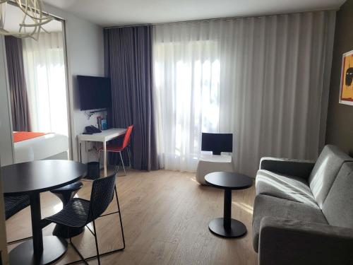 Apartamento con balcón del hotel Adagio Serris - Val d'Europe. Foto 5