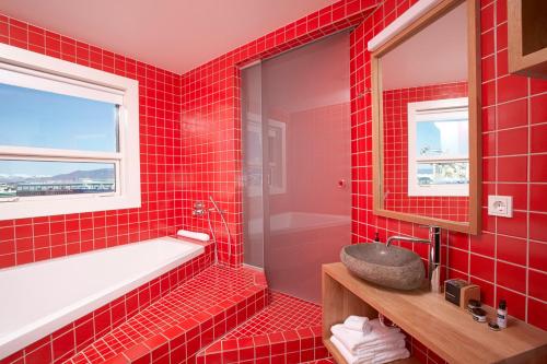 Suite con vistas al mar - Cama extragrande del hotel Reykjavik Marina - Berjaya Iceland Hotels. Foto 2