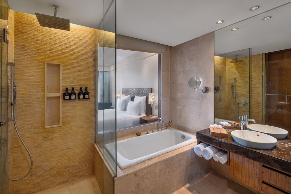 SUITE SUPERIOR, 2 Camas Individuales, Vistas al Jardín del hotel Pullman Bali Legian Beach. Foto 6