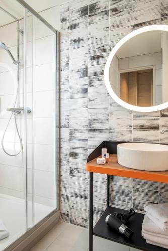 Two non - connected Double Room del hotel Ibis Styles Paris Gare de Lyon Bastille