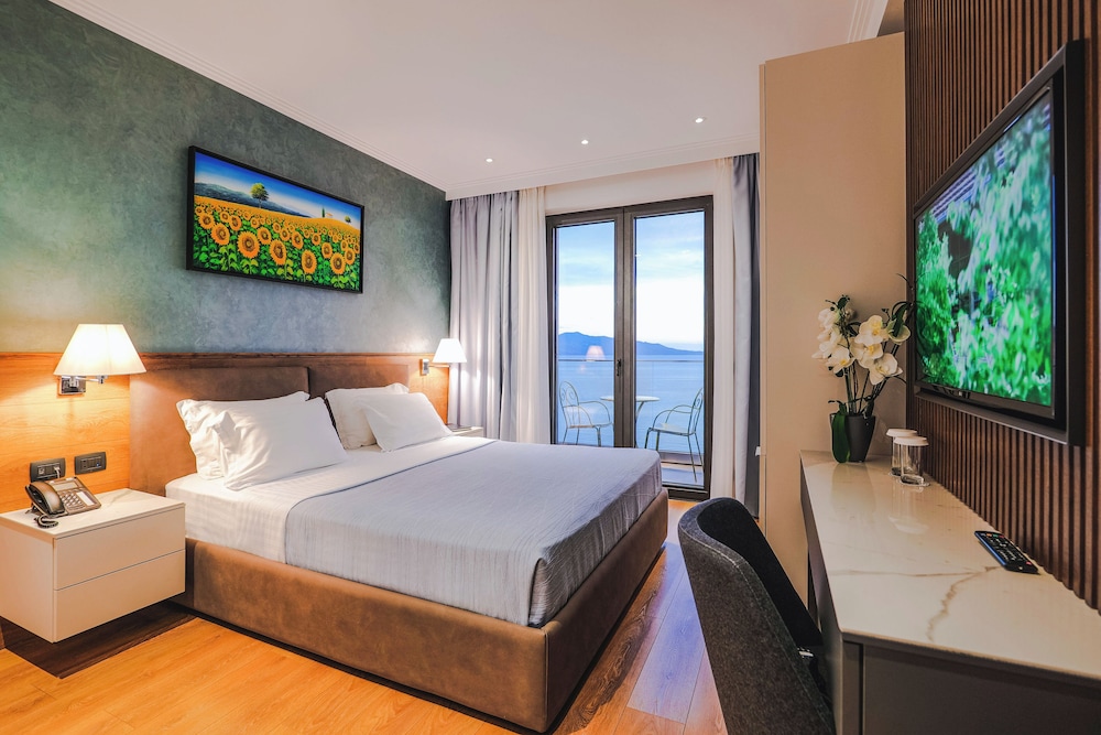 Habitación Estándar con vistas al mar del hotel Saranda Butrinti, Affiliated by Melia