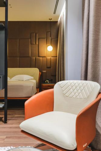 Suite con Vistas al Mar y Balcón del hotel Saranda Butrinti, Affiliated by Melia. Foto 3
