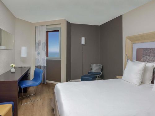 Junior Suite with One Double Bed - Ocean Side del hotel Novotel Dakar