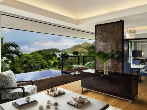 Villa Grand con piscina y vistas al mar del hotel Raffles Seychelles. Foto 3